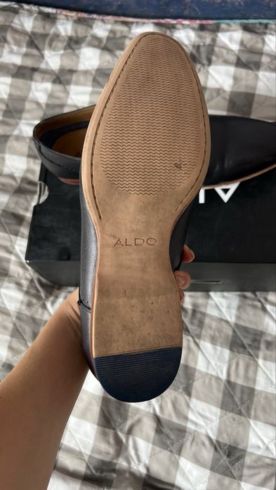 Продаю мужские туфли