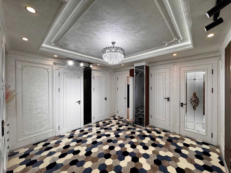 4х комнатная квартира на 4 этаже 90кв/м, в Самарканде