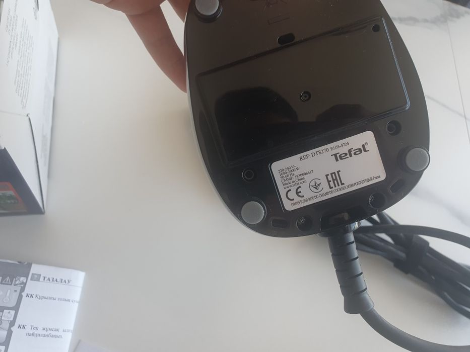 Отпариватель для одежды Tefal