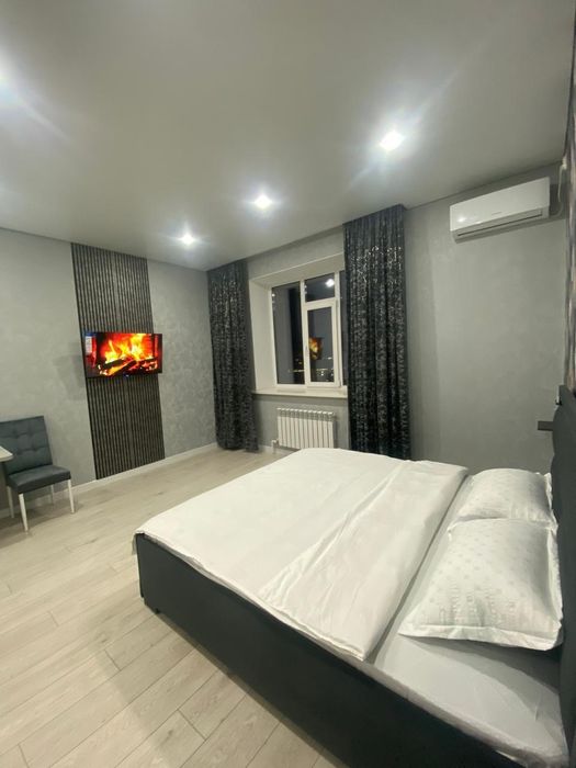 Сдам посуточно 1 комн ЖК Космос