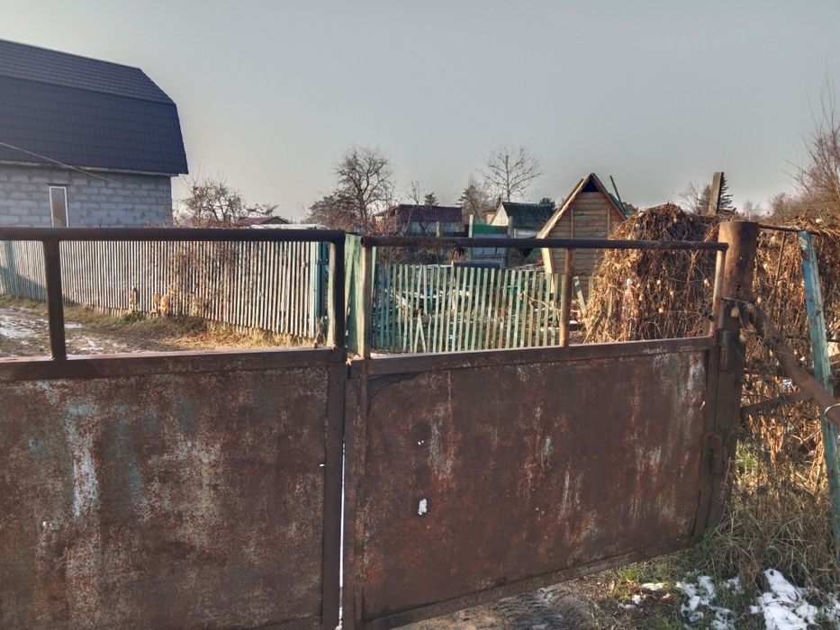 Продам дачу,общество "Локомотив"