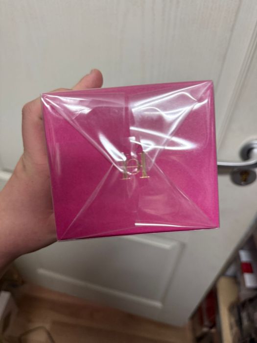 Carolina herrera la bomba