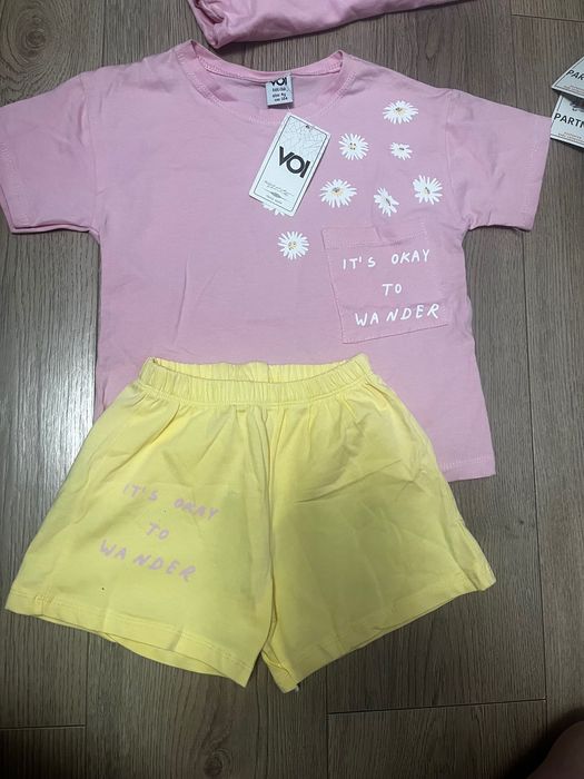 Двойка с шортами для девочки