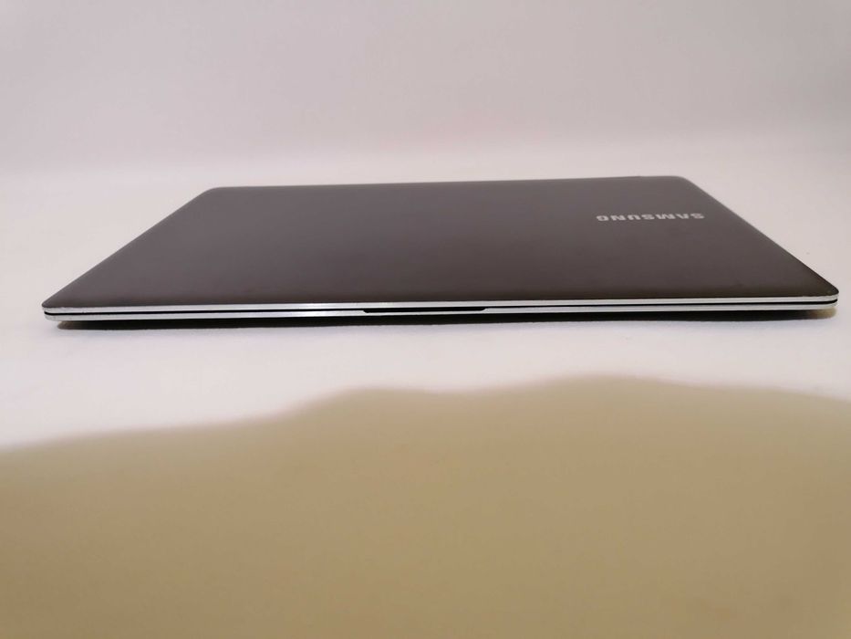 Laptop Samsung i7,  8 GB Ram, SSD 256