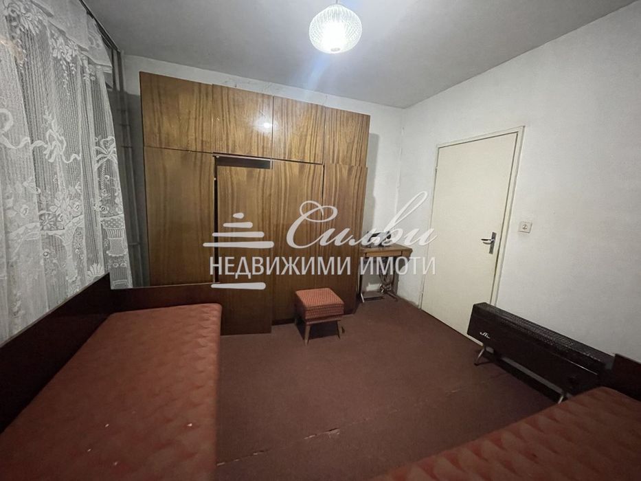 Продава се Тристаен апартамент в Шумен, Боян Българанов 1 - 77 кв.м за 1027 €/кв.м - Снимка #3