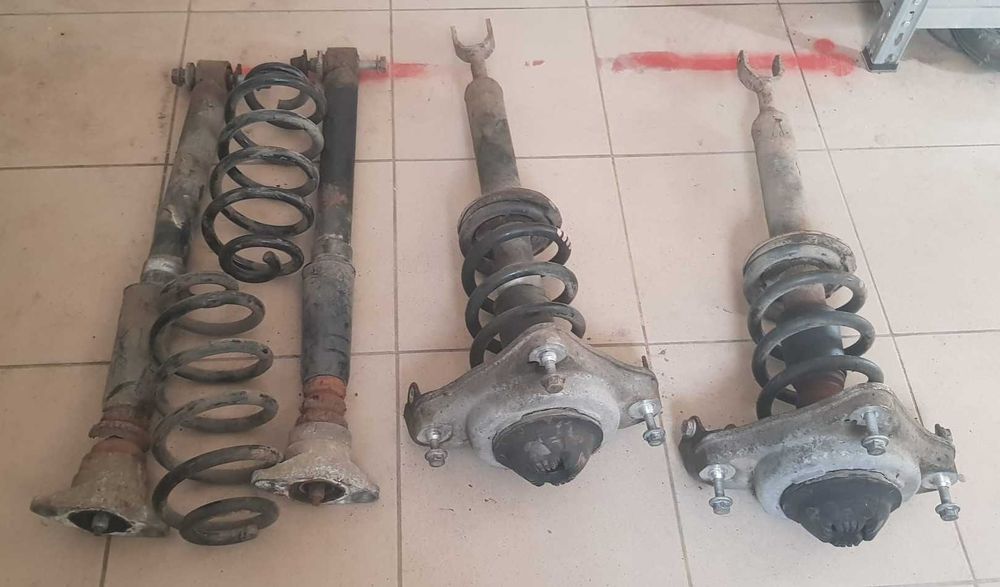 Brat Fuzeta dreapta spate Etrier Arc amortizor Audi A4 B7  Capota portbagaj Usa stanga spate Luneta Audi A4 B7