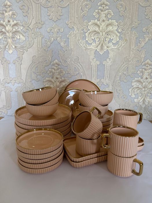 Продам сервиз из 32 предмета