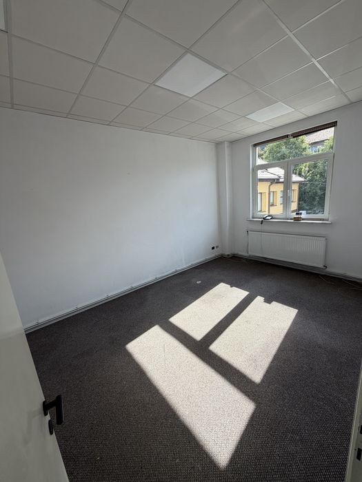Inchiriere spatiu  Birouri/Cabinet Piatra Neamt  Centru Str Cuza Voda nr 1  et. 1/2