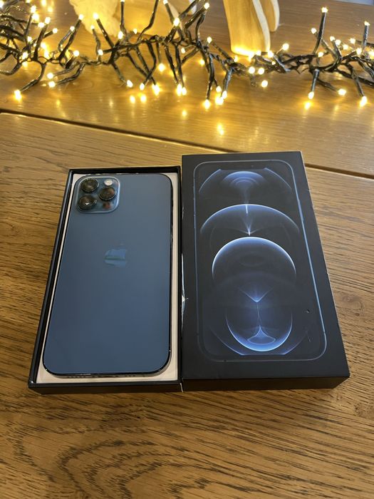 Телефона е със сменена оргинална батерия 100%  , процесор бета 256 гб