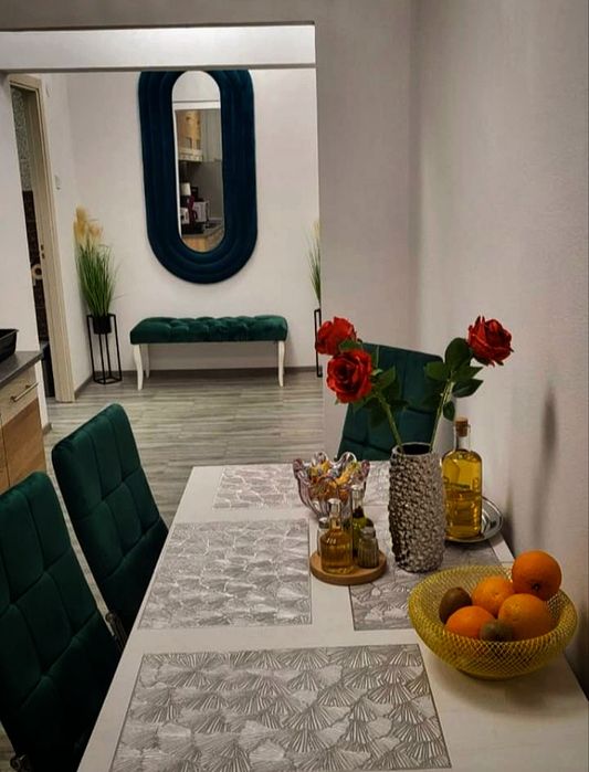 Cazare in regim hotelier in Băile Herculane ,ap cu 3 camere (6 pers)!