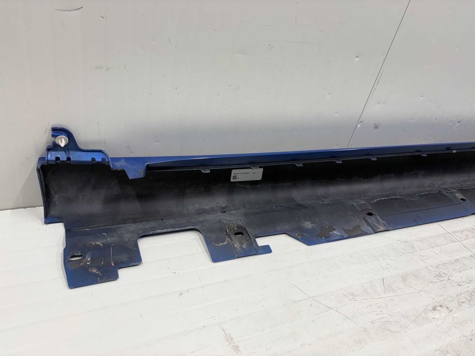 Десен Праг БМВ Ф48 М-Пакет 8067688 8059870 BMW F48 Estoril-Blau Metallic