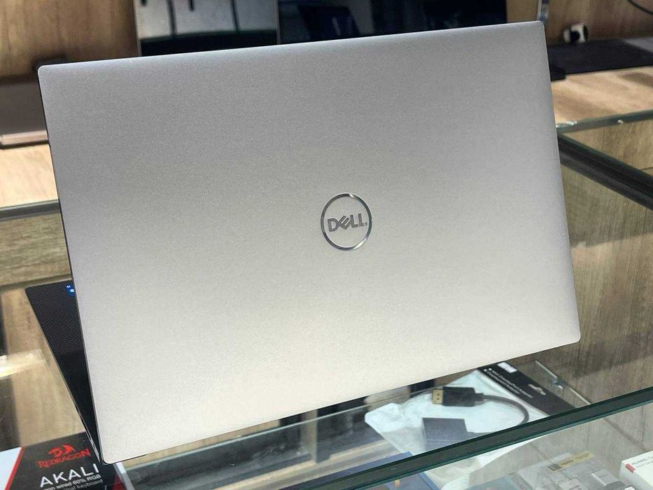 DELL Precision Core i7-11850H vPRO озу16гб 256ssd Nvidio Quadro T1200