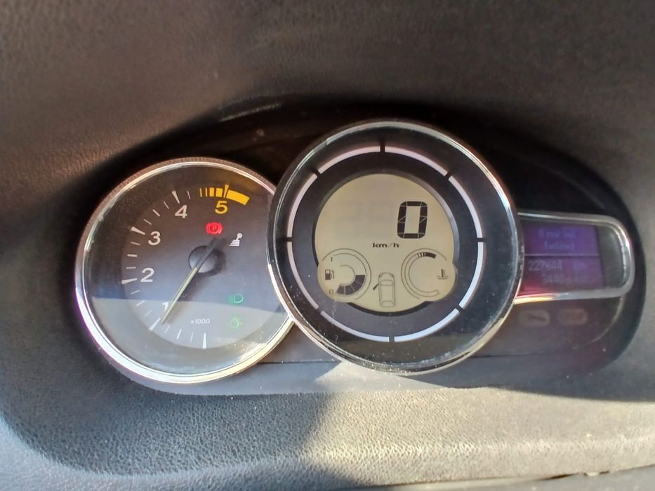 RENAULT Megane 2011 — imagine 5