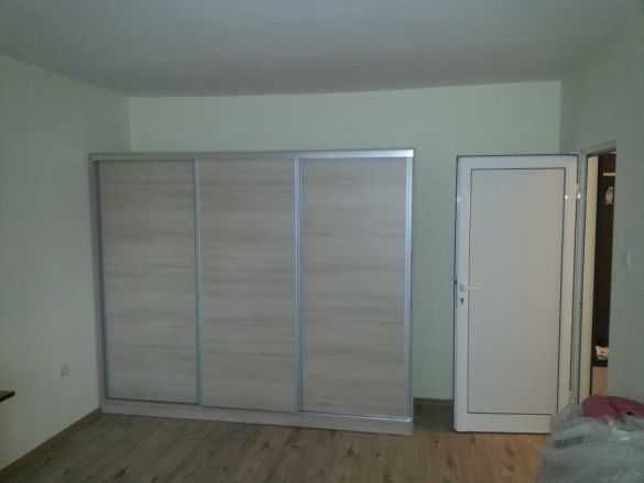 Дава се под наем Двустаен апартамент в Бургас, Меден рудник - зона А - 76 кв.м за 185 € - Снимка #2