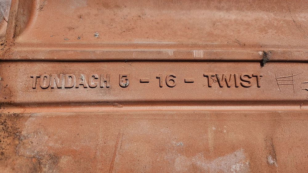 Tigla Tondach 16 Twist 130/120 de metrii pătrați