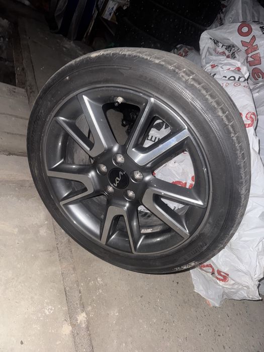 Диски R18 оргинал Киа с завод с датчиком