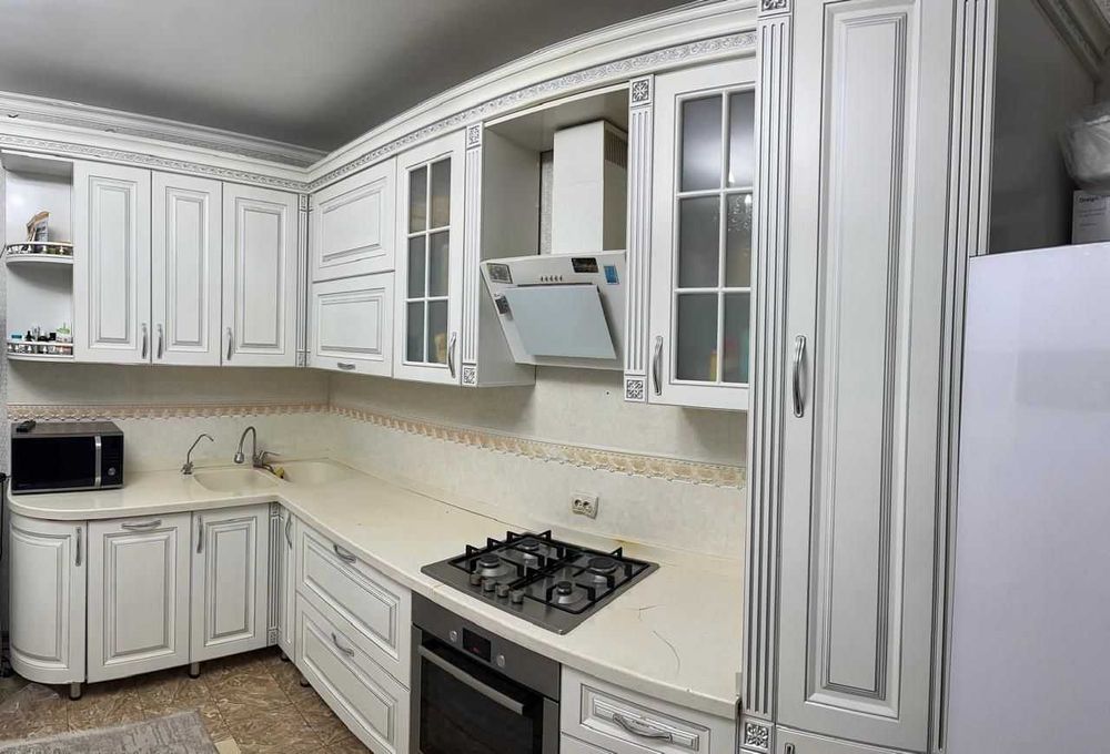 Срочно продается кухонная гарнитура
