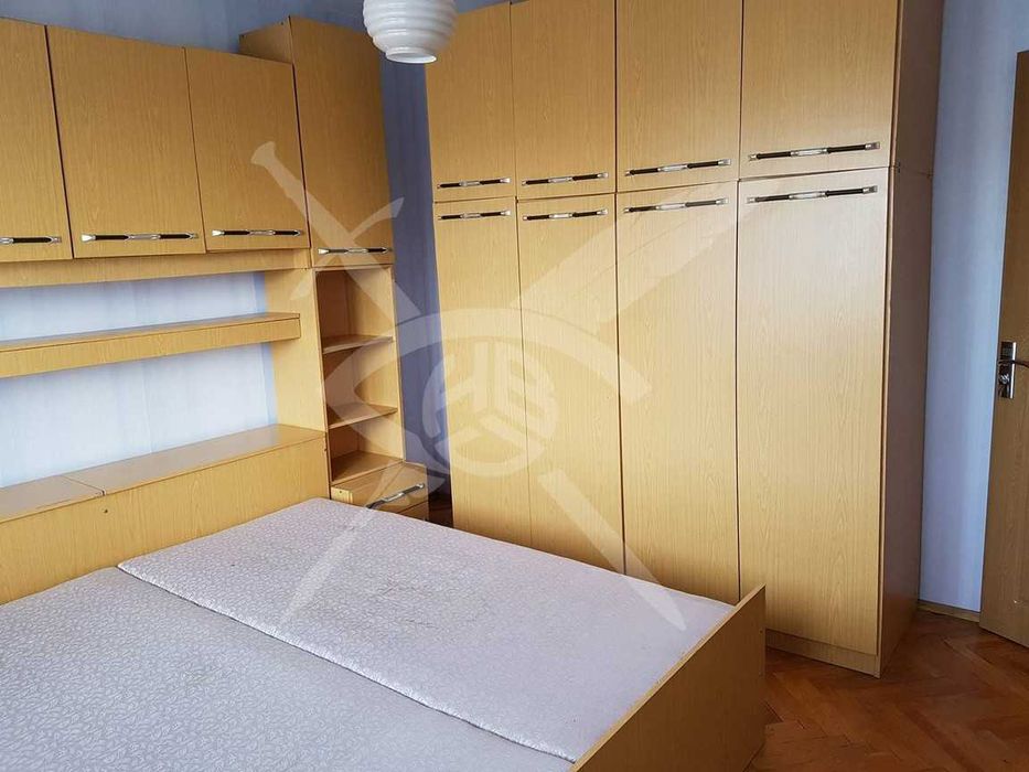 Дава се под наем Тристаен апартамент в Варна, Левски - 75 кв.м за 625 € - Снимка #3