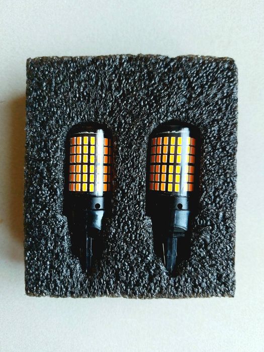 Автомобилни ЛЕД/LED крушки PY21W