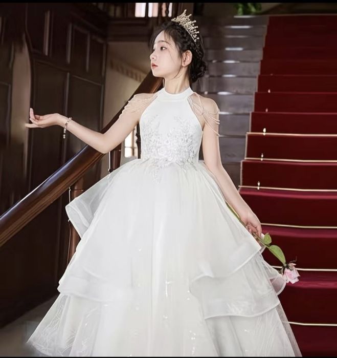 Детское платье белое