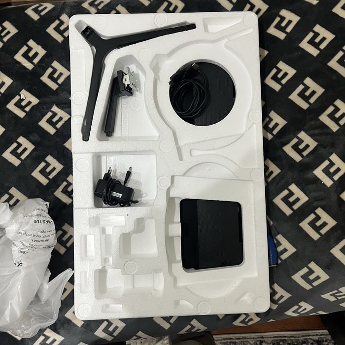 Монитор Xtreme (27 дюймов) XT2753DE