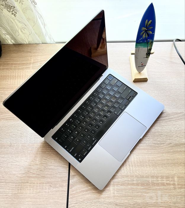 MacBook Pro M1 Pro 16/512 - 14’Dyum Ideal noutbuk ( Makbuk )