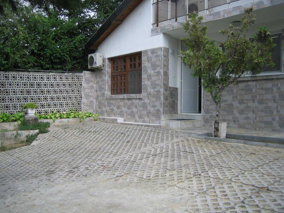 Дава се под наем Къща в Варна, Възраждане 1 - 225 кв.м за 1019.49 € - Снимка #7