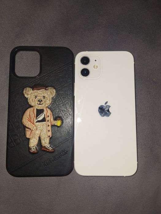 Продам айфон 12