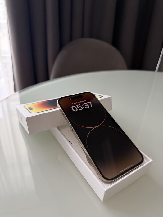 Iphone 14 pro gold