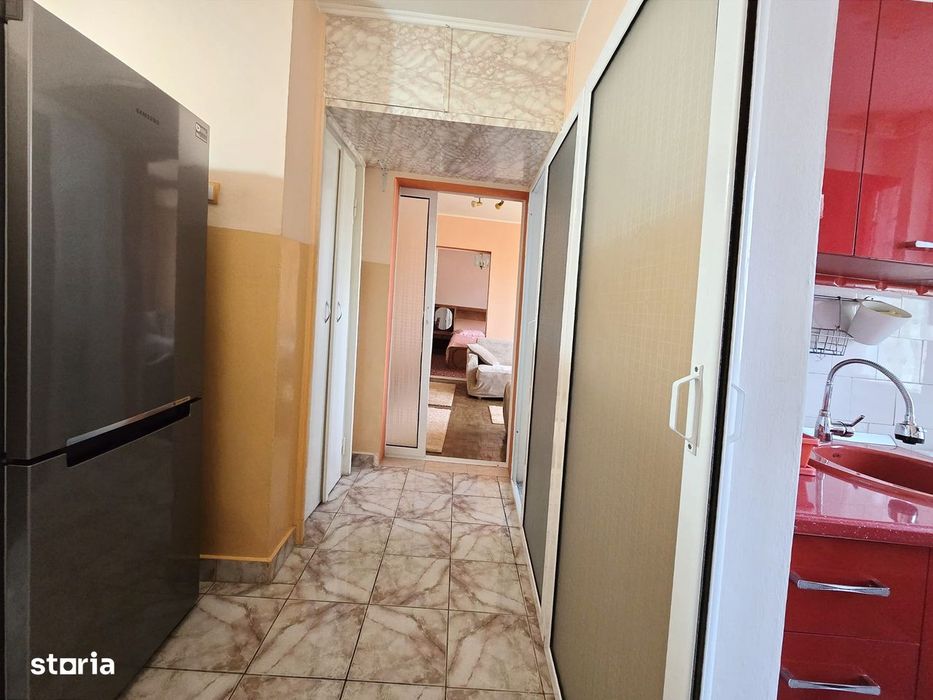 2 camere, Micro 19, zona Parma, etaj 1