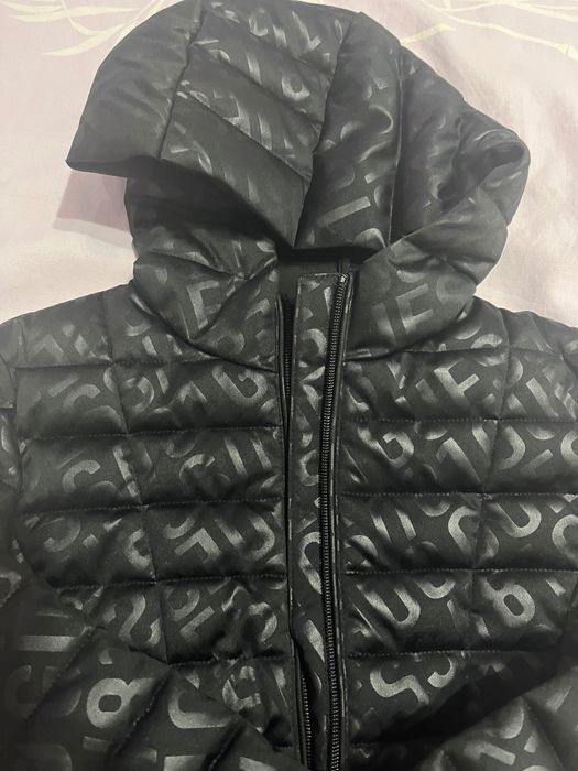 Пролетно яке Guess