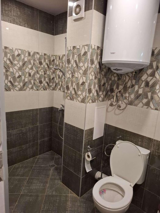 Дава се под наем Двустаен апартамент в Варна, Колхозен пазар - 65 кв.м за 598.23 € - Снимка #6