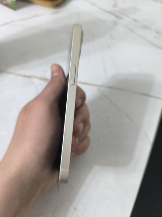 Продам айфон 13 на 128 Гб , АКБ 94%,