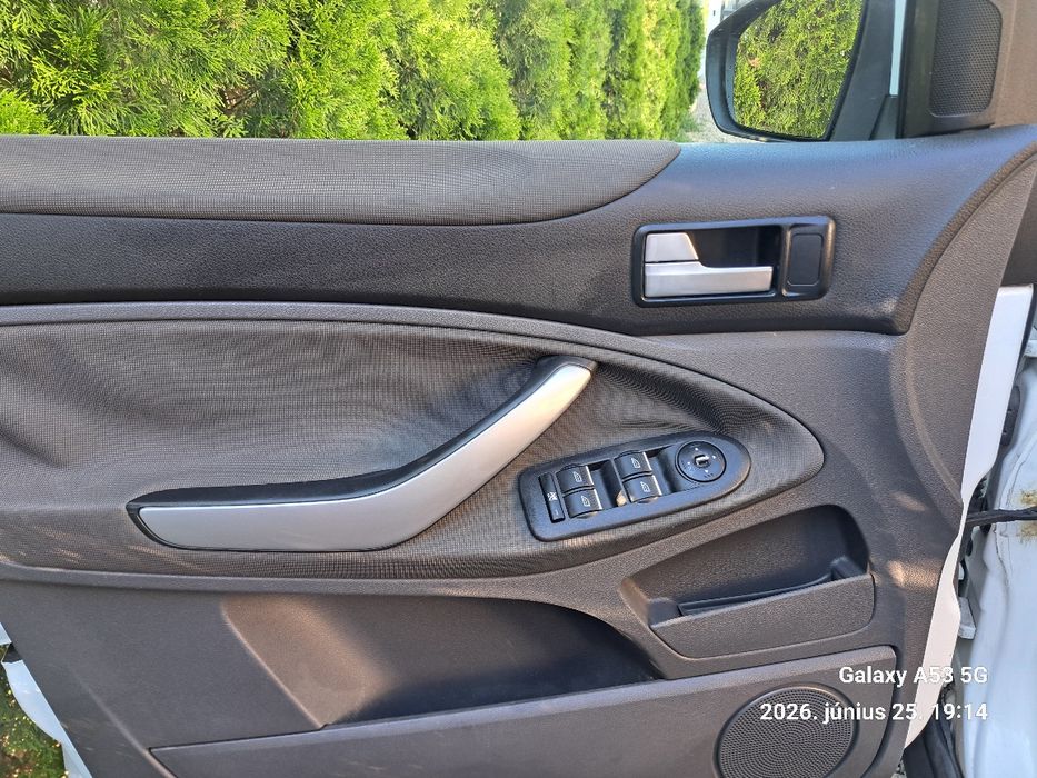 Ford Kuga 2009 (Decembrie) | 2.0 TDCi 136 CP | 280.333 km , cu 
 Carte Service