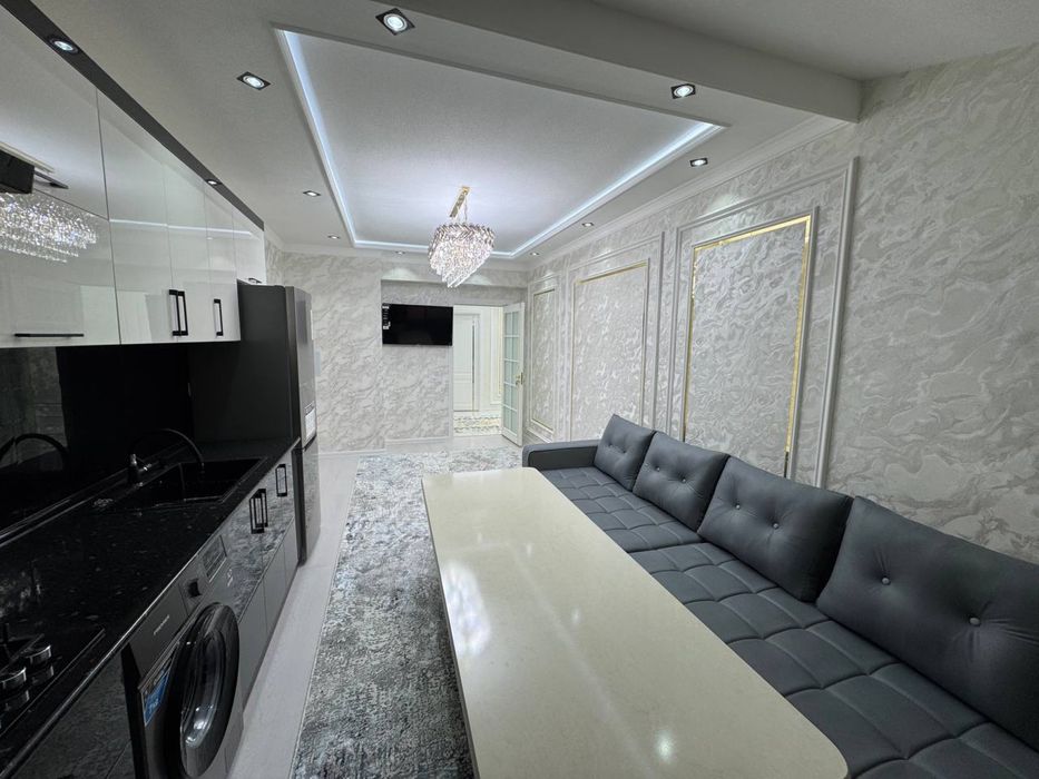 Срочно 3 комнатная квартира 51школа евро ремонт