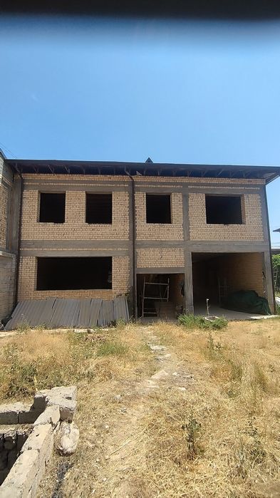 Кибрай тумани У́нкургон Обод махала 5,5 сотик 7 хона 3 урвинли каропка