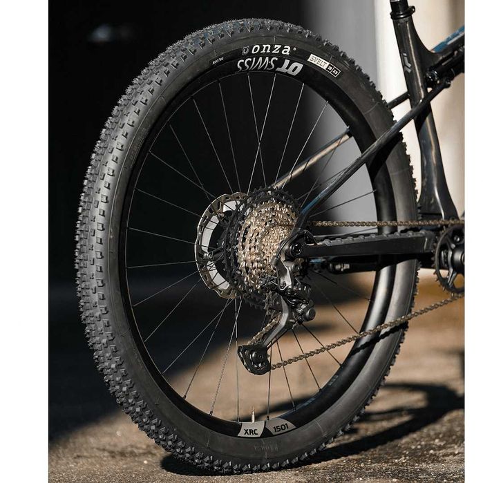 Външна гума Onza Svelt 29x2.3 XCC Kevlar Skinwall TR
