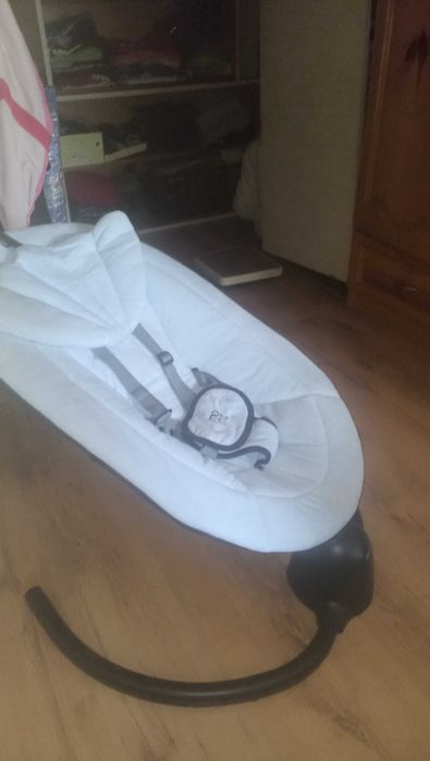 Бебешка люлка MONI