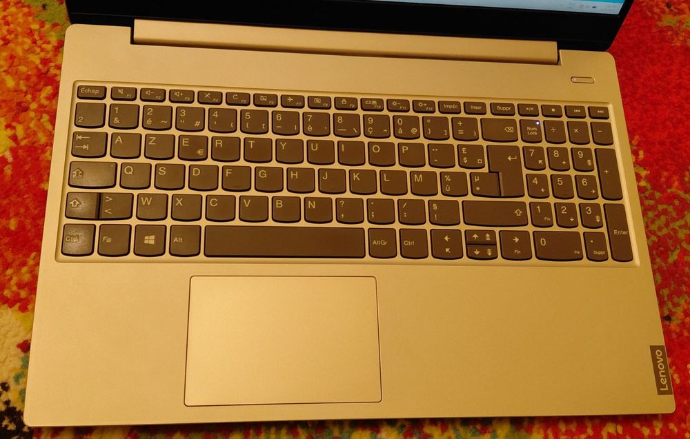 Laptop Lenovo Ideapad S340-15API Ryzen 5 3500u 12gb ssd+hdd