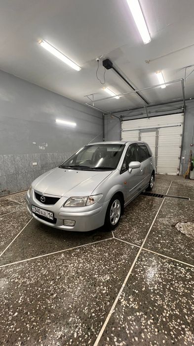 Мазда 3 автомобиль