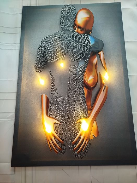 Уникални светещи картини може и по поръчка