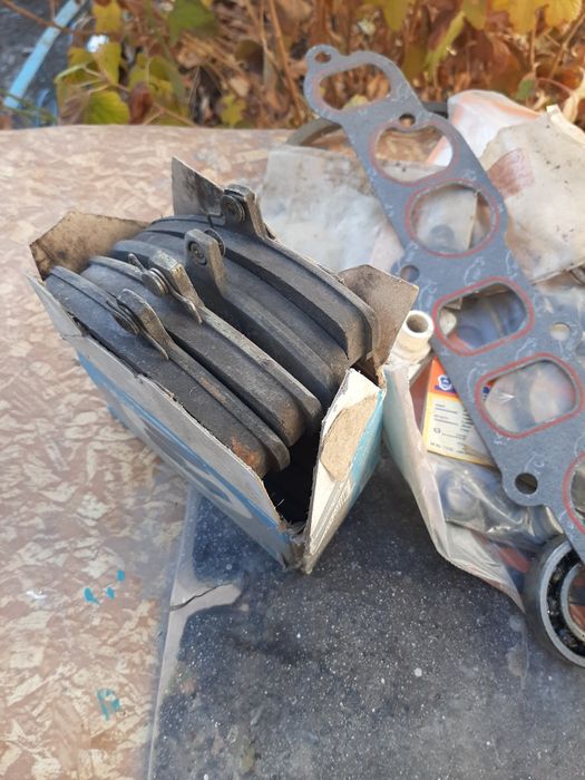 Продам запчасти на Волгу.