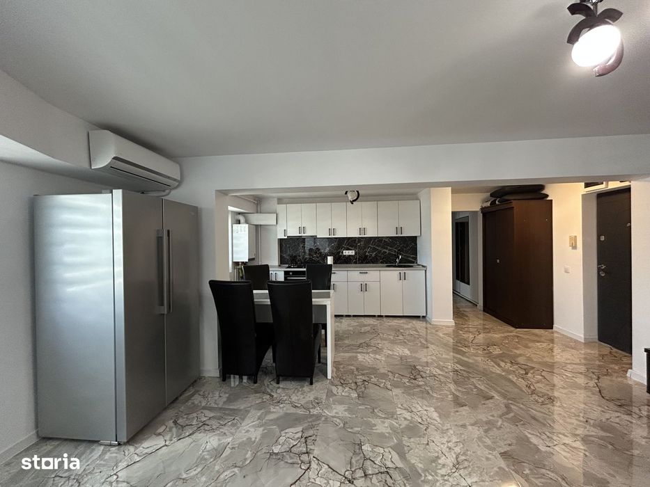 Apartament 3 camere, Craiovei .