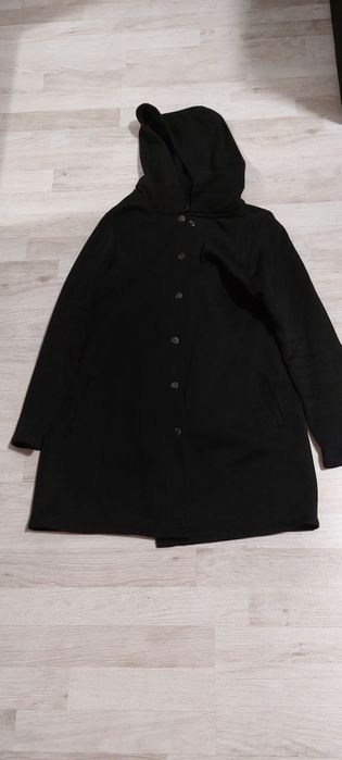 Bluza cu puf pe dedesubt