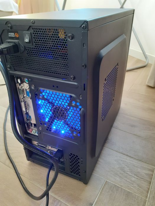 Vând Amd FX 6100 6 procesoare(nuclee)