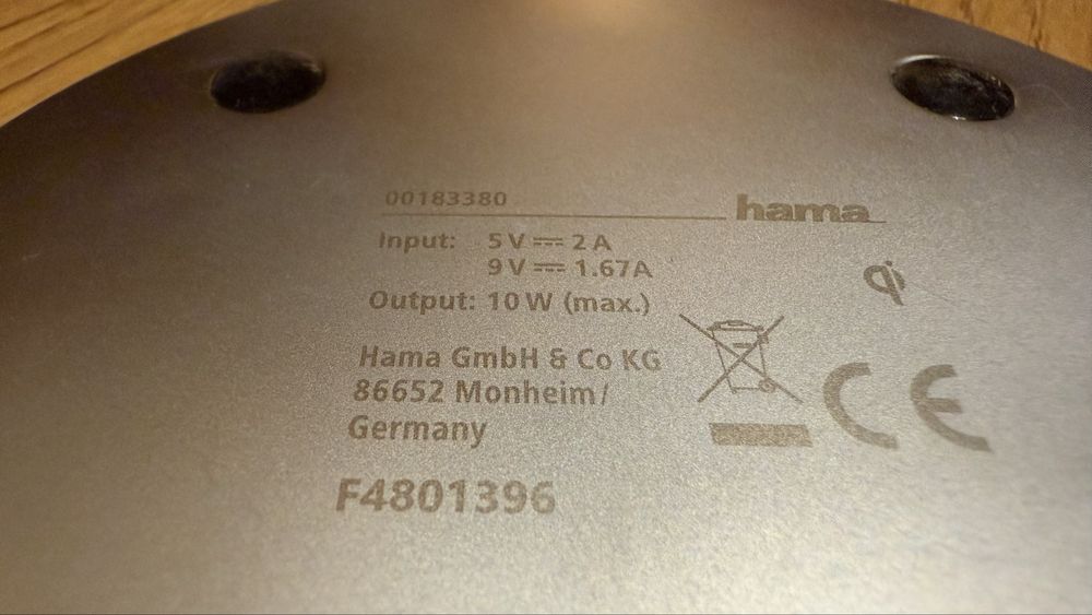 Безжично зарядно Hama