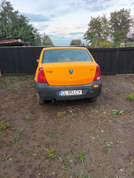 Logan 2005 masina nu mai are itp și asigurare o dau pt dezmabrat