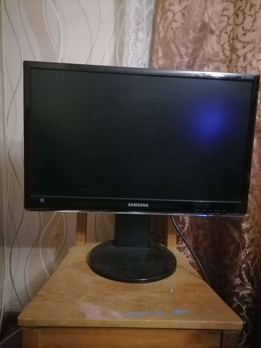Монитор Samsung HDMI