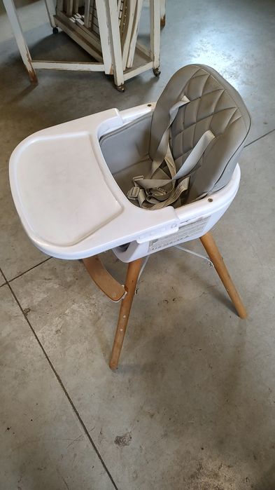 Scaun masa bebe, inaltator copii