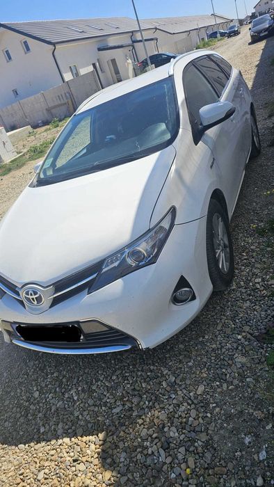 TOYOTA Auris 2014